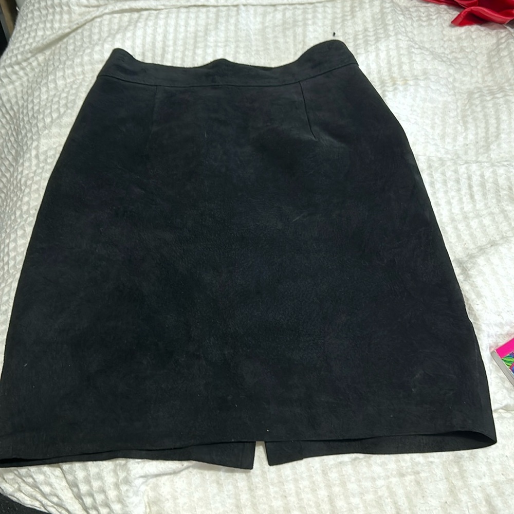 Black long skirt